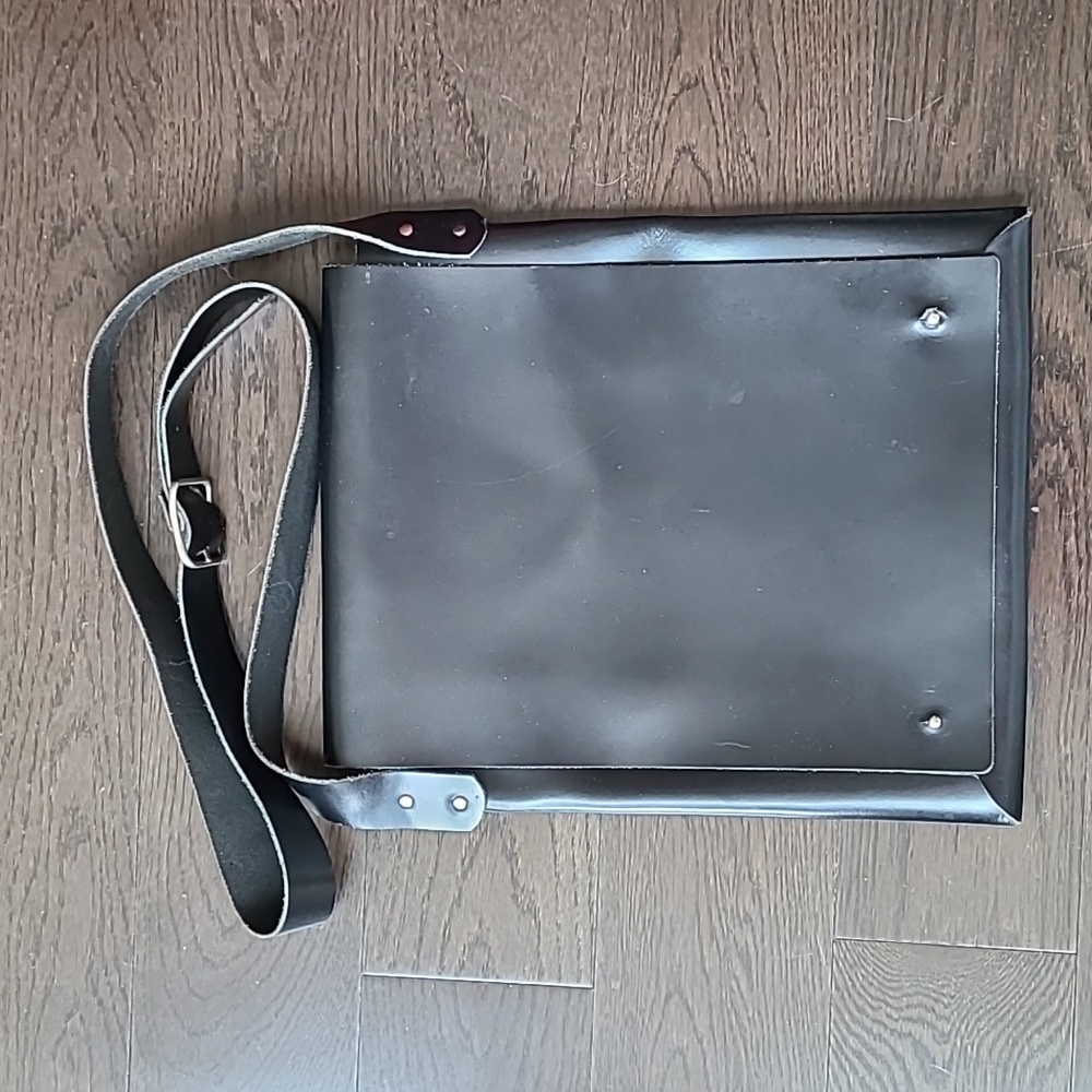 EUC Kare Leather messenger bag (santral istanbul)